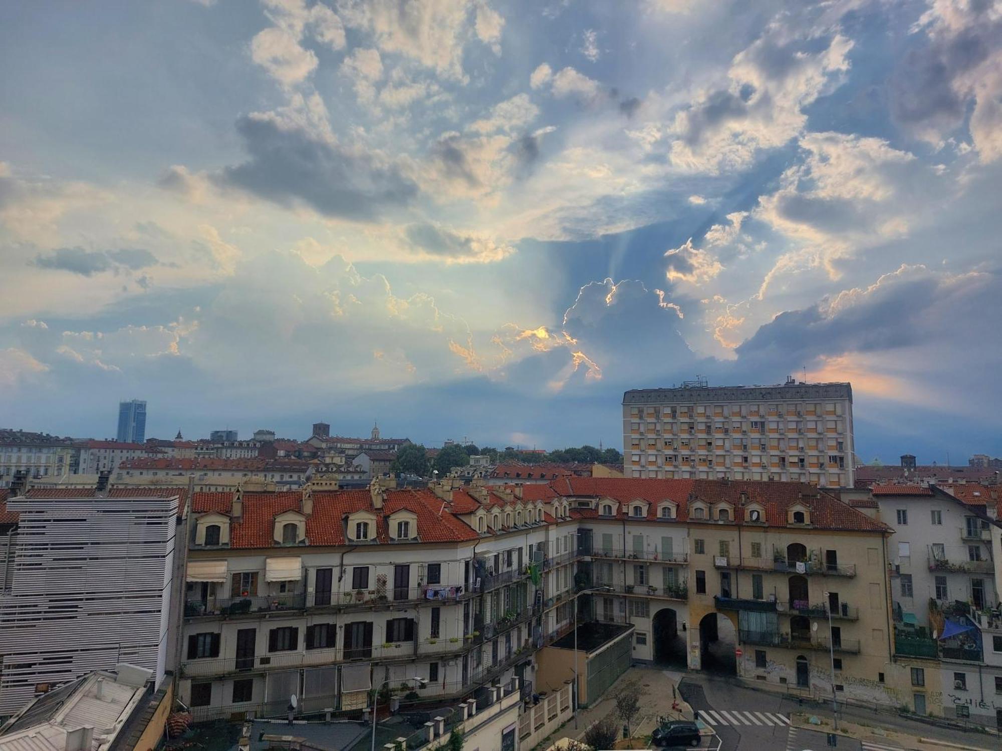 Hotel Il Cielo Sopra Torino Esterno foto